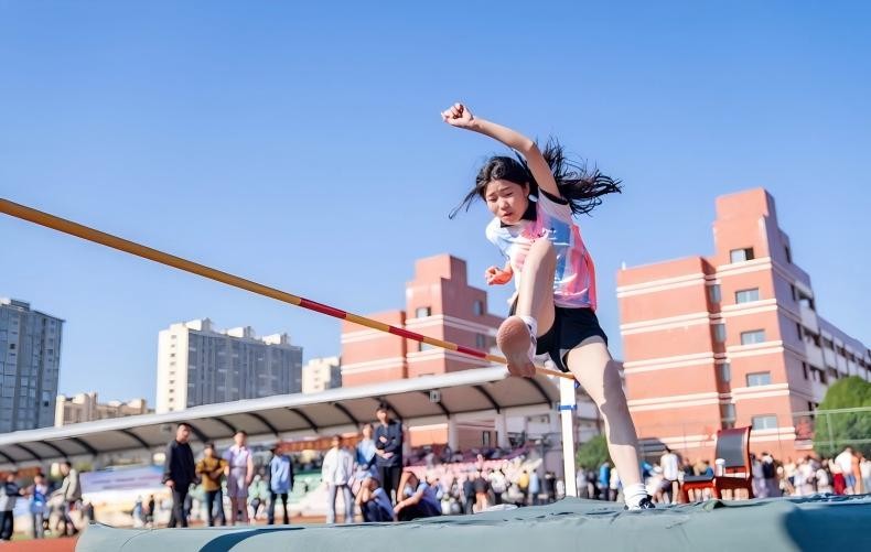 江西黎川：中小学生体育竞赛精彩纷呈