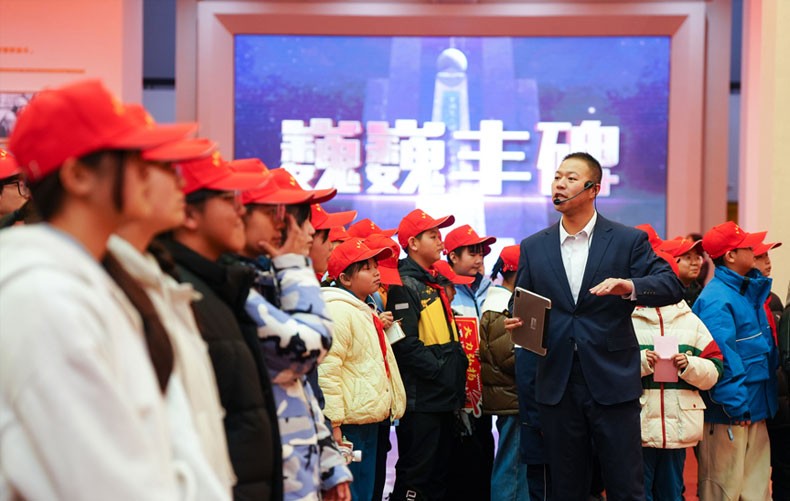 青海原子城里的“开学第一课”