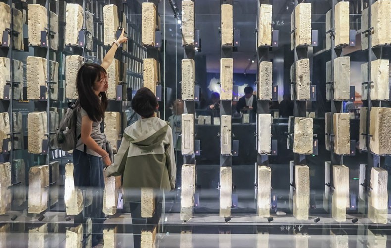 江苏南京：参观城墙博物馆