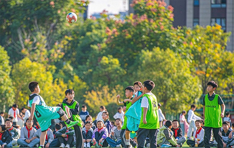 江苏宿迁：“班超”联赛燃动校园